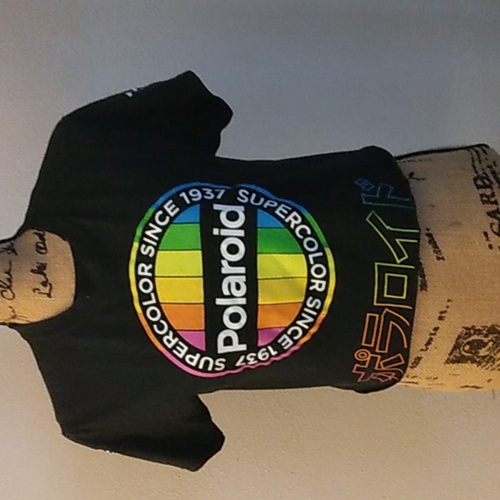 A-5 Cropped Polaroid T shirt sz small 🚨🛑